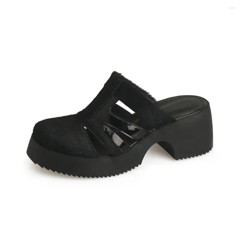 Sandalias Moda Mujer Zapatos de verano Tacones de bloque de cuero Damas Diseñador de lujo Mules Punta redonda Gatito Negro Marrón