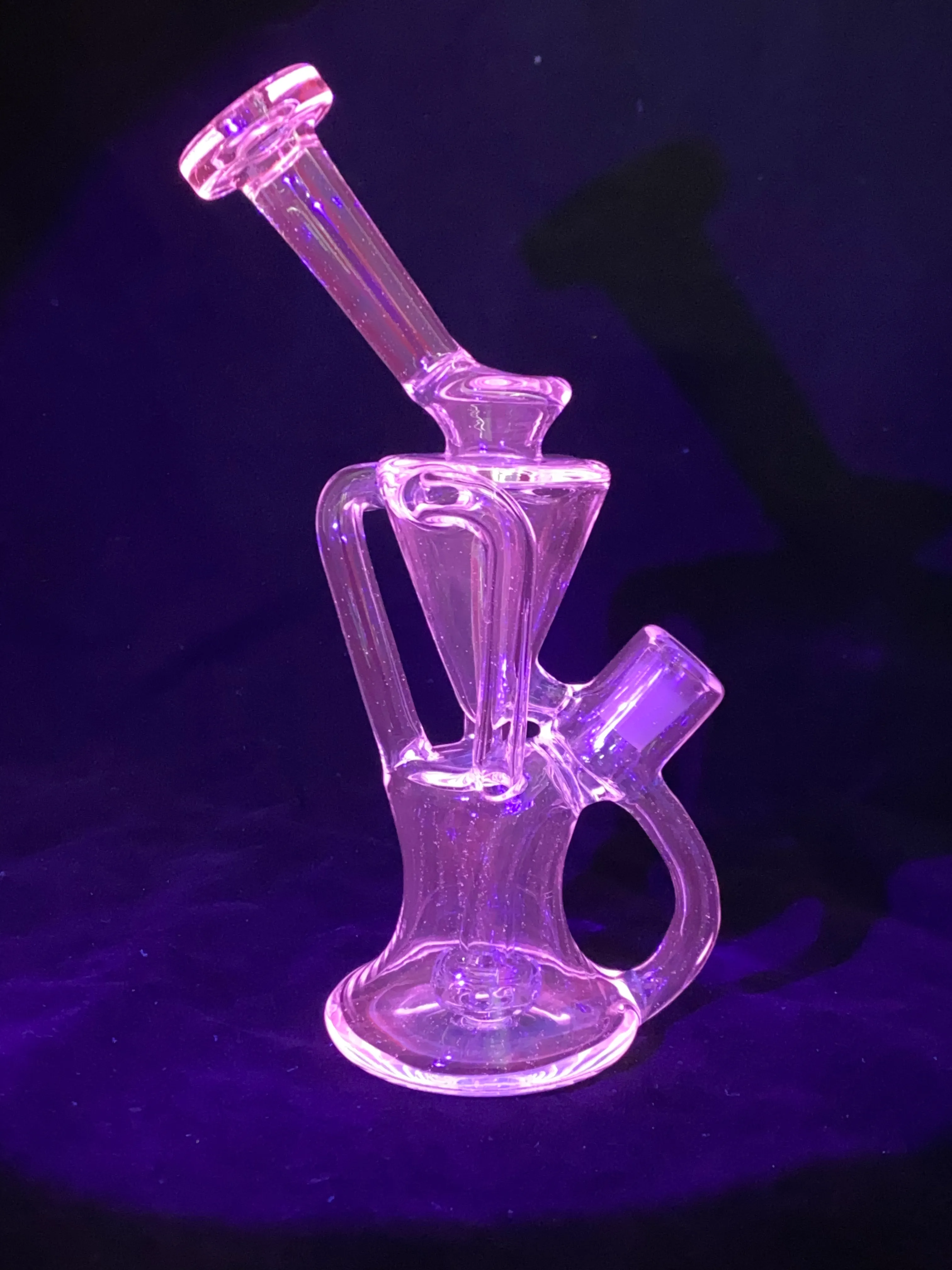 handmade waterpipe colored with uv pink 14mm joint recycle and ash catcher nice style smoking welcome to order