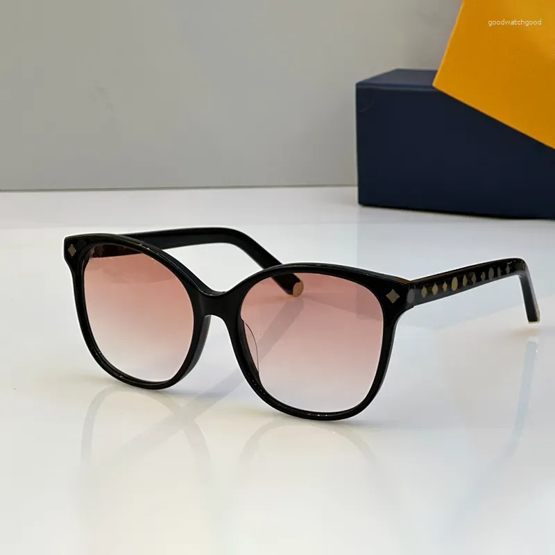 Lunettes de soleil pour femmes Luv Lunettes Designers Vintage Mode européenne et américaine Convient à toutes sortes de vêtements Bonne qualité