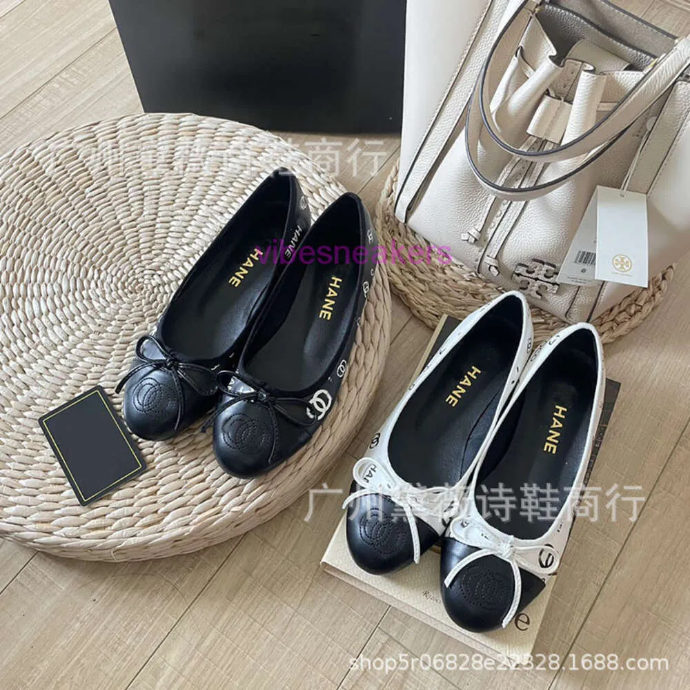 Designer Sandalo Chanele Scarpe mocassini Lettere con papilla con scarpa singola femmina Baita Baita Summer Casual Casuals Couth Round Testa Gallet alla moda