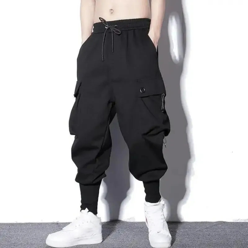 Pantalones de carga multibolsillos casuales pantalones de harén sueltos moda al aire libre hip hop streetwear masculino cordón elástico pantalones de chándal negros 240125