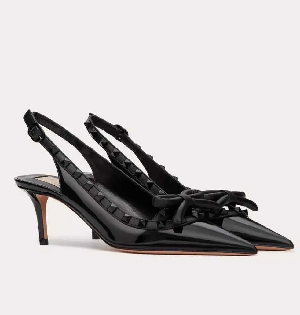 Verano Marca de lujo Tachuelas Arco Slingback Sandalias Zapatos Desnudo Negro Charol Punta estrecha Bombas Señora Tacones altos Caminar diario EU35-43