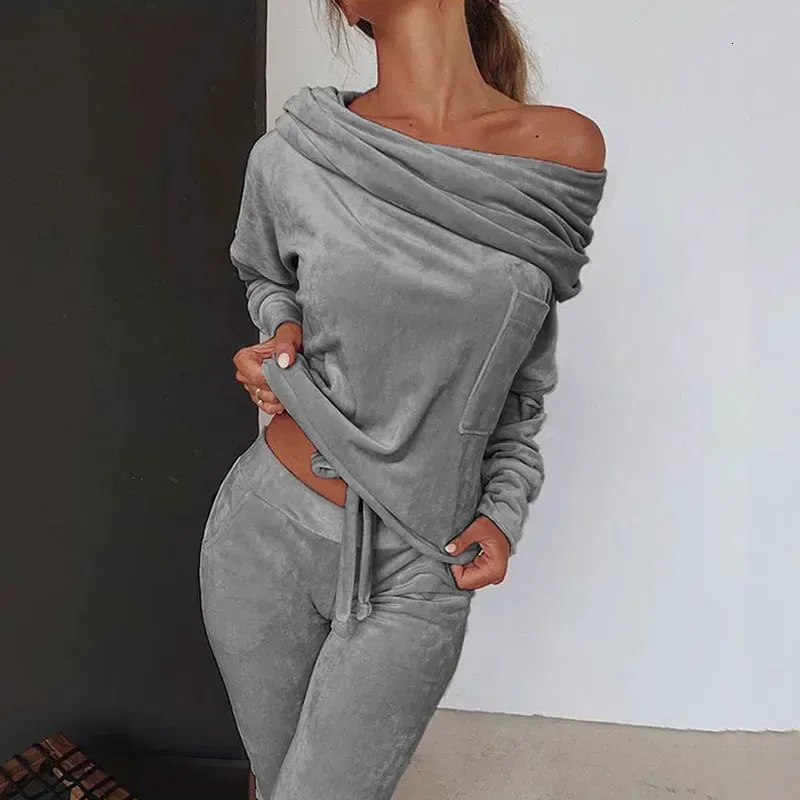 Kvinnor 2 stycken Set Tracksuit Autumn One Shoulder Sweatshirt Pants Set Sport Wear Tracksuit Velvet Lounge Suit Femme 240123