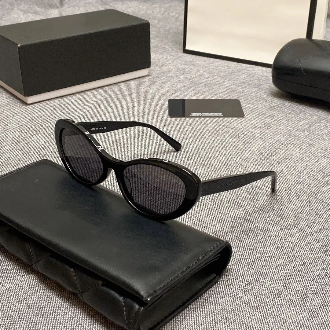 Luxe Cat Eye Oval Sunglasses For Women 5147, Designer  display picture 1