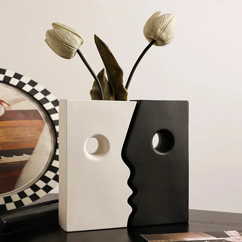 Ceramic Modern Face Vase Ornaments Living Room TV Cabinet Dining Table Decoration Model Room Decorations 240125