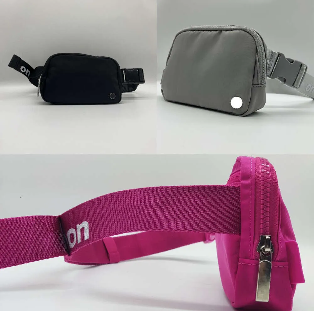 New Lu Everywhere Belt Bag Bag Modeld