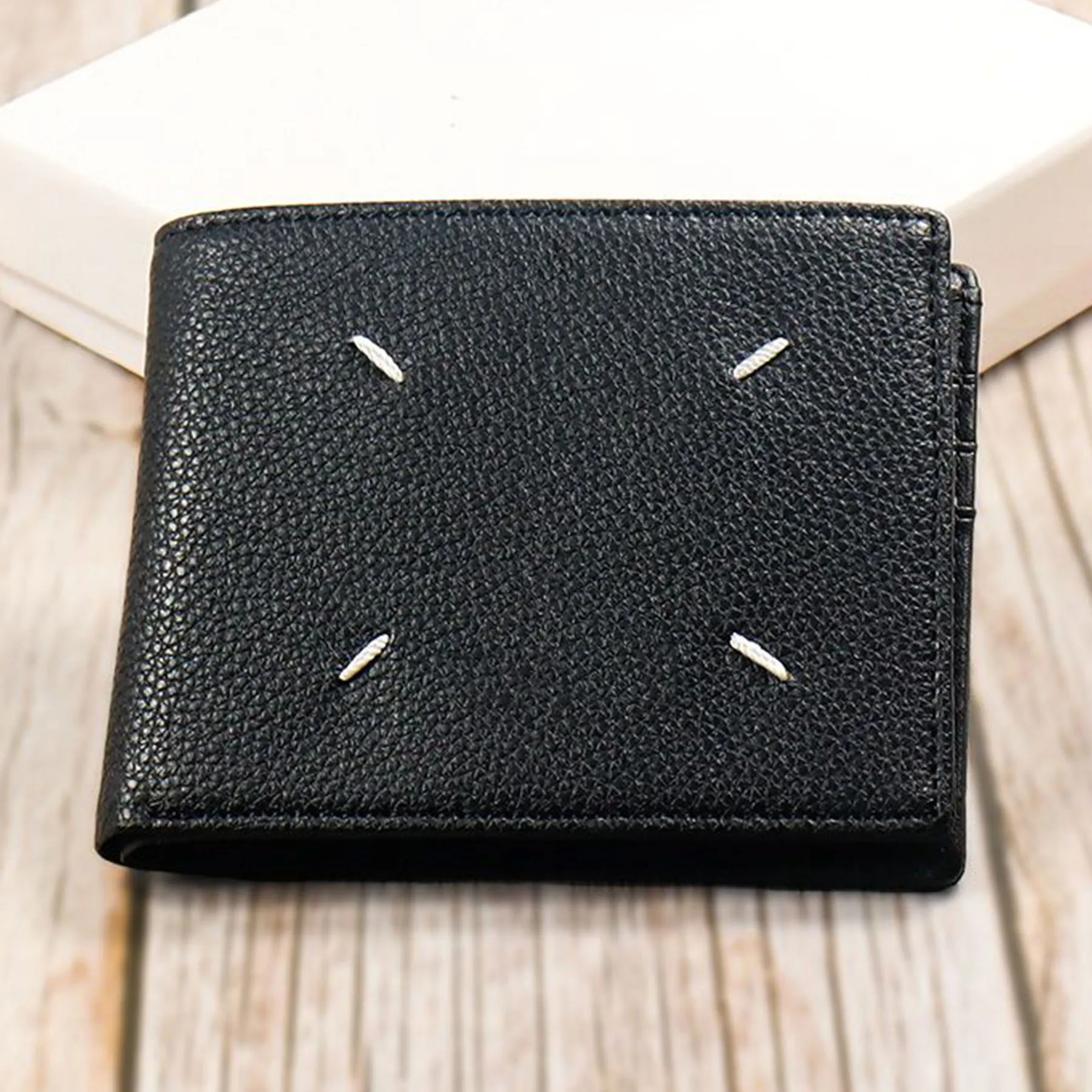 Maison Margiela Leather Bi-Fold Card Holder Blackカード入れ Maison Margiela Leather Money Bi-fold Wallet Card Case Black