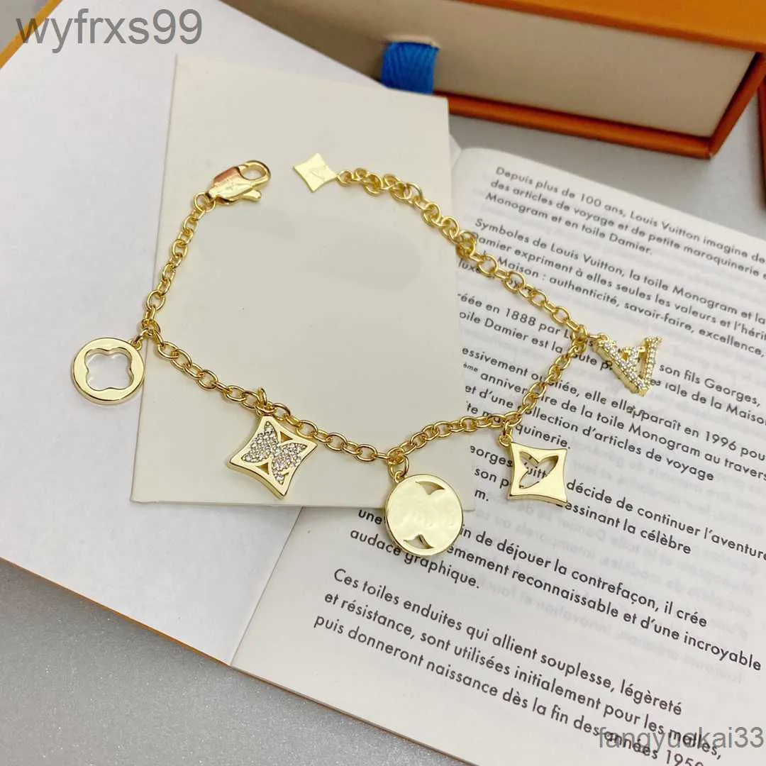 Stamp Designer Chain Bracelet Charm Bracelets Luxury Women Bangle Wristband Chains Jewelry 18k Gold Plated Copper Will Never Fade Original Edition Length 21cm