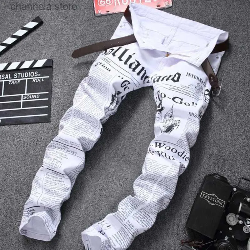 Men's Jeans Straight Fashion White New Style Denim Jeans Long Thin Trousers Mens Pants Newspaper Printing Four Season Plus Size 40 42 T240205