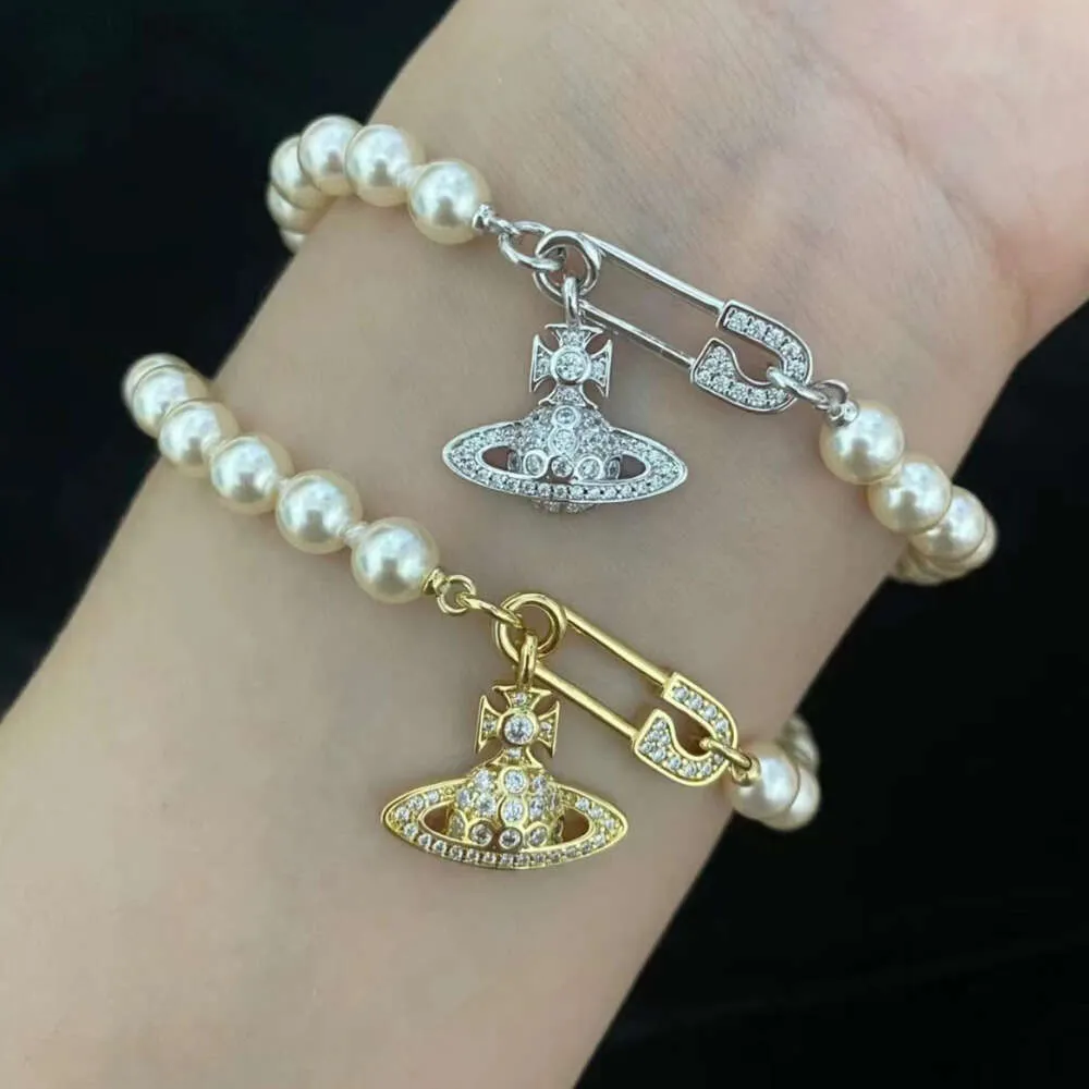 Designer Viviane Westwoods smycken Viviennr Western Empress Dowager High Edition Classic Ouyang Nana 3D Saturn Pin Pearl Armband för kvinnor