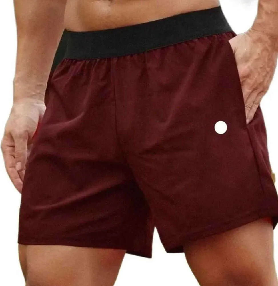 Nowy styl Lulus Men Yoga Sports Shorts Fitness Outdoor Szybki suchy Lululemens Solidny kolor swobodny ćwiartka spodni