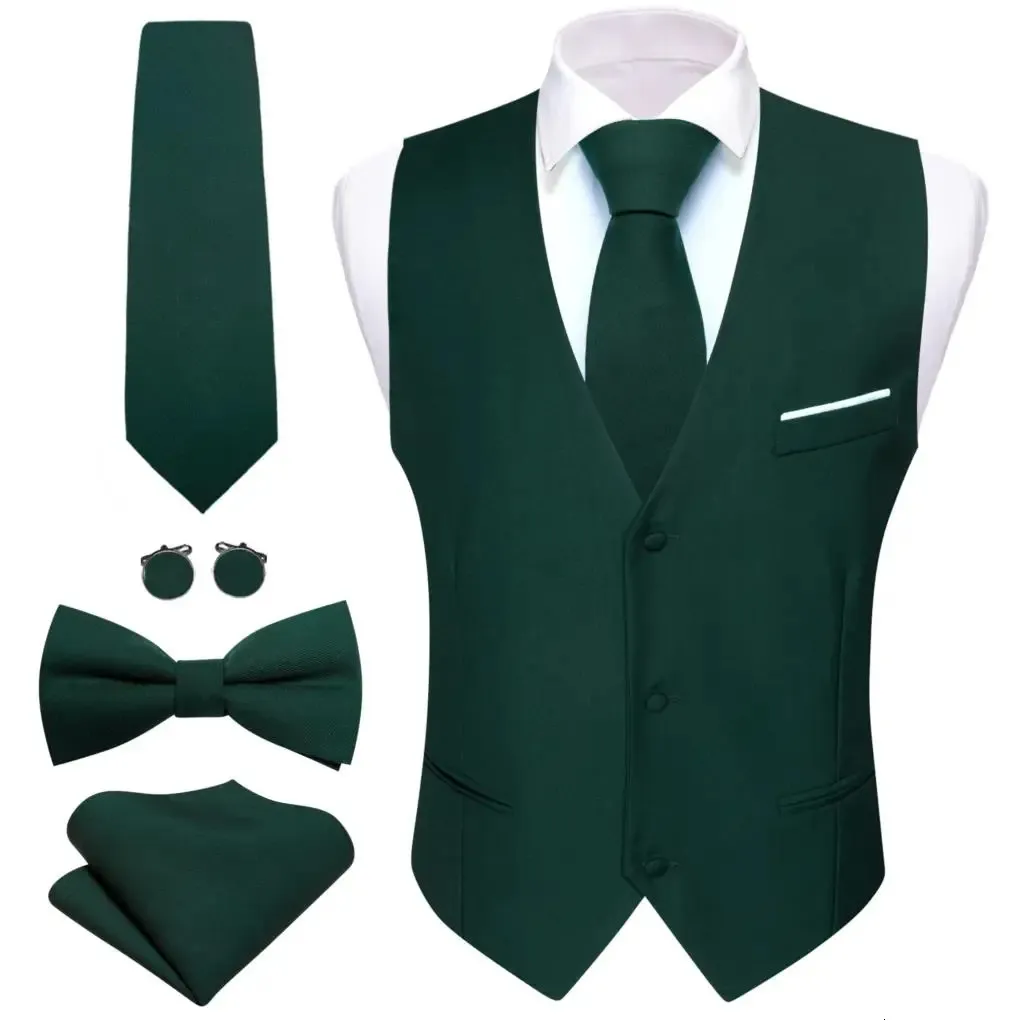 Designer Mens Vest Dark Green Solid Silk Satin Waistcoat Tie Bowtie Hanky ​​Wedding Formal Manlig dräkt ärmlös jacka Barry Wang 240125
