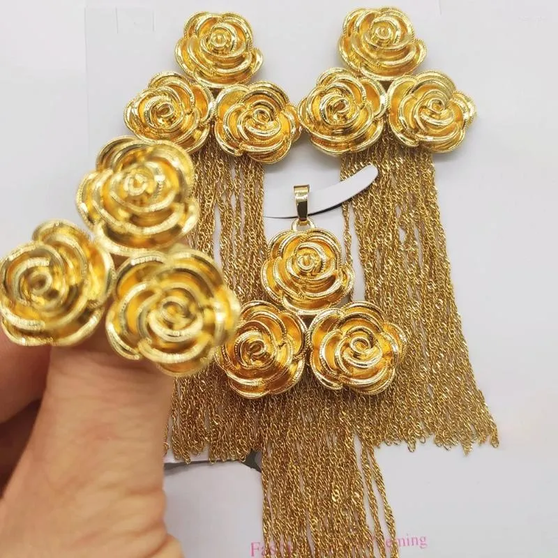 Ensemble de bijoux de dubaï pour femmes, collier et boucles d'oreilles, pendentif avec pompons en cuivre, anneaux de couleur or, Nigeria, bijoux de fête de mariage africain, cadeau