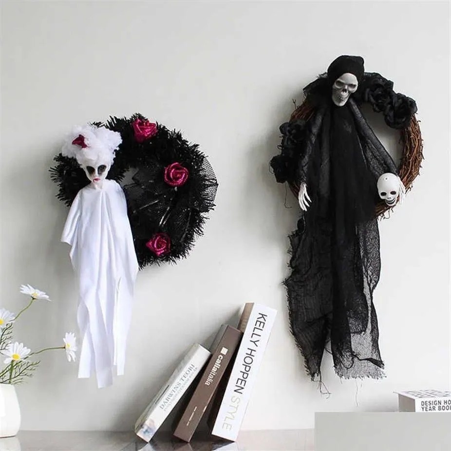 Couronnes de fleurs décoratives Halloween Noir Blanc Ghost Porte Suspendue Festival Horreur Fête Couronne Tête Ornements Maison Hantée Déco Dhts0