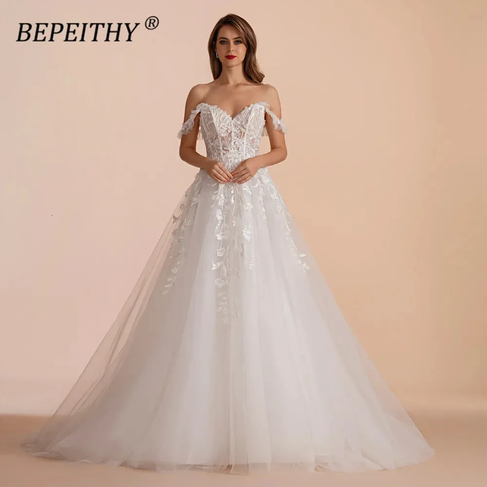 Bepeithy A Line Sweetheart Bride Wedding Party Dresses Ärmlös svep Train Drop Shoulder Lace Ivory White Brudklänning 240201