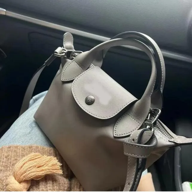 2024 bolso de diseño bolso bolso de lujo bolso para mujeres de nylon al por mayor de moda multifuncional gran capacidad de nylon