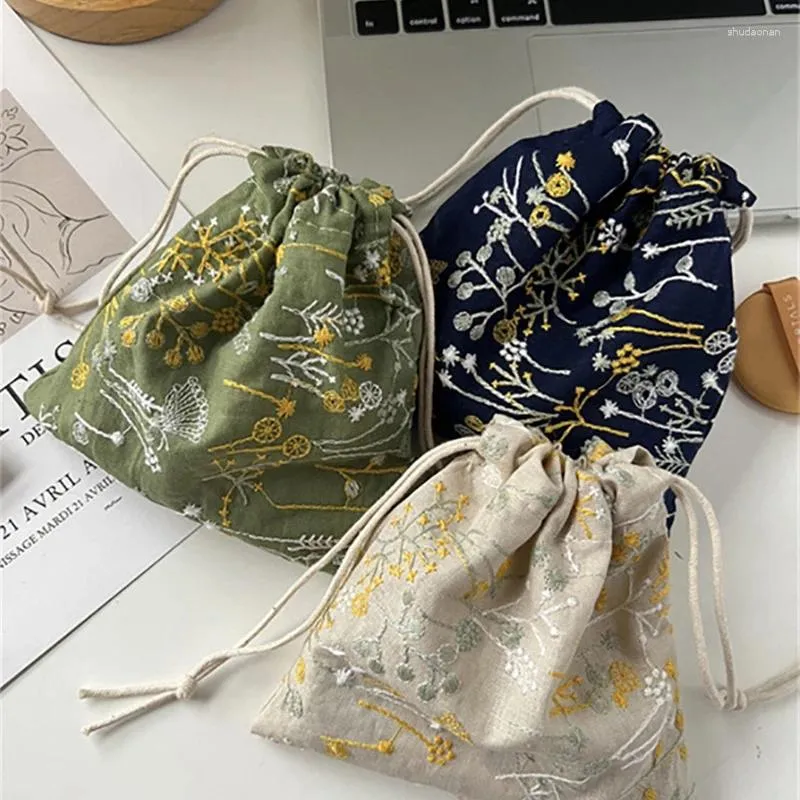 Shoppingpåsar 1st broderad stjärnkläder bomullslinne tygstång påse japanska godis smycken läppstift kosmetik lagringsmynt ficka