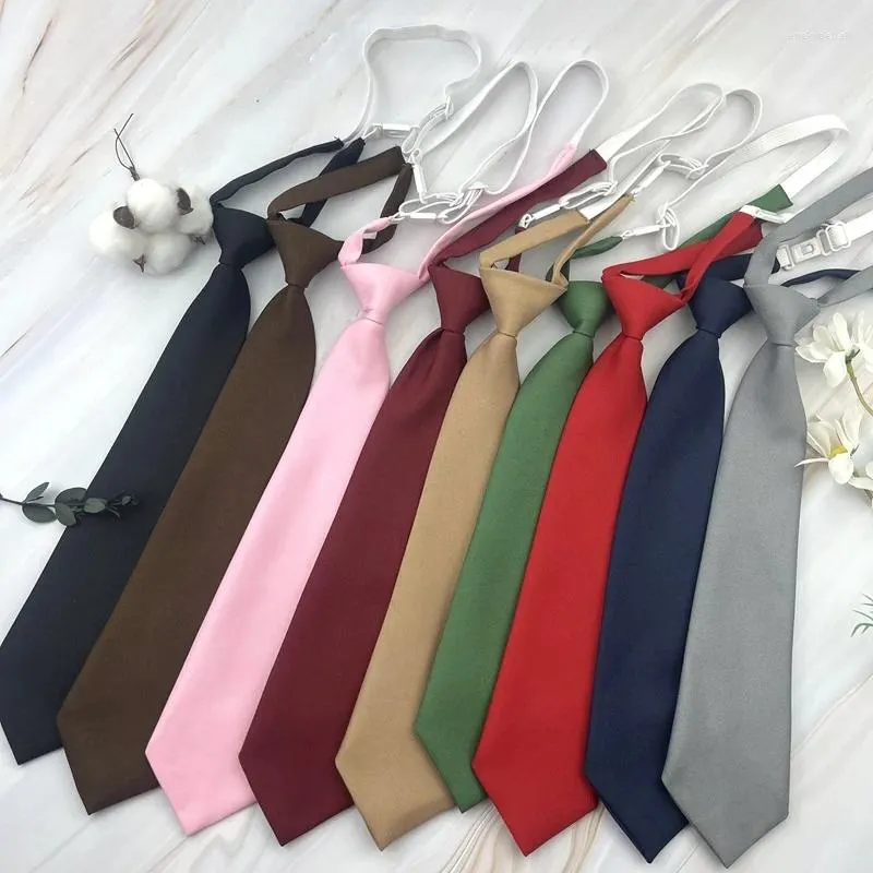 Bow Ties Trendy JK College Student Shirt Suit Neckwear Solid Bruna slips för män Kvinnor Lazy-Tie Bachelor's Uniform Short Neck Tie