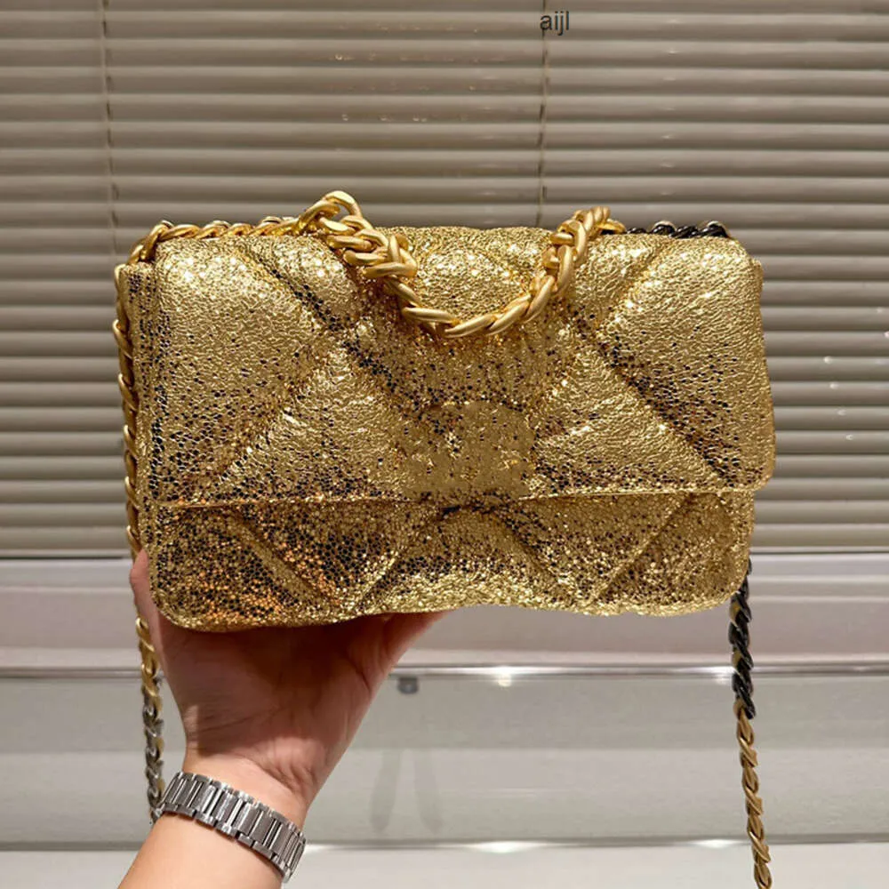 Luxus-Designer-Taschen, klassische 19-cm-Klappen-Crossbody-Handtaschen, französische Marke, hochwertige gesteppte Matelasse-Bling-Bling-goldene Damen-Ketten-Schulter-Einkaufstasche, Geldbörse