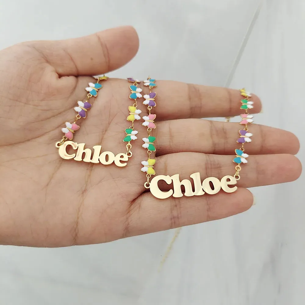 DODOAI personnalisé nom collier et Bracelet en acier inoxydable lettre ensemble de bijoux coloré papillon collier pour enfants cadeau 240119