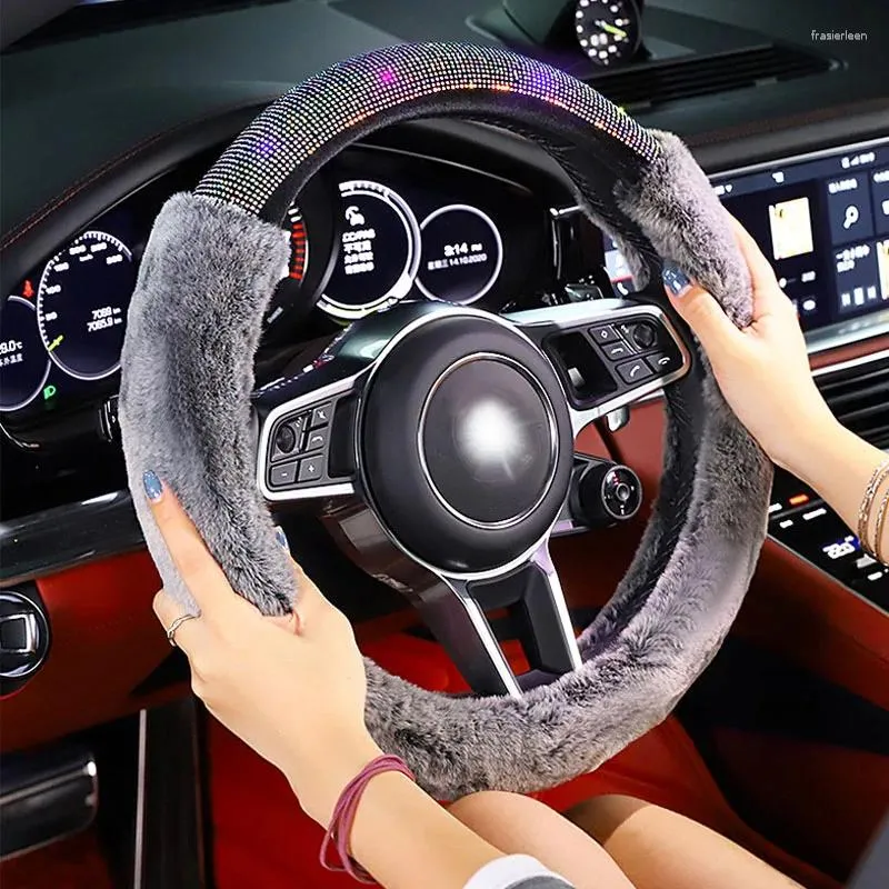 Cubiertas del volante Crystal Auto Car Plush Diamond Manillar Cubierta Ajuste para mujeres Damas Niñas Accesorios interiores Estilo