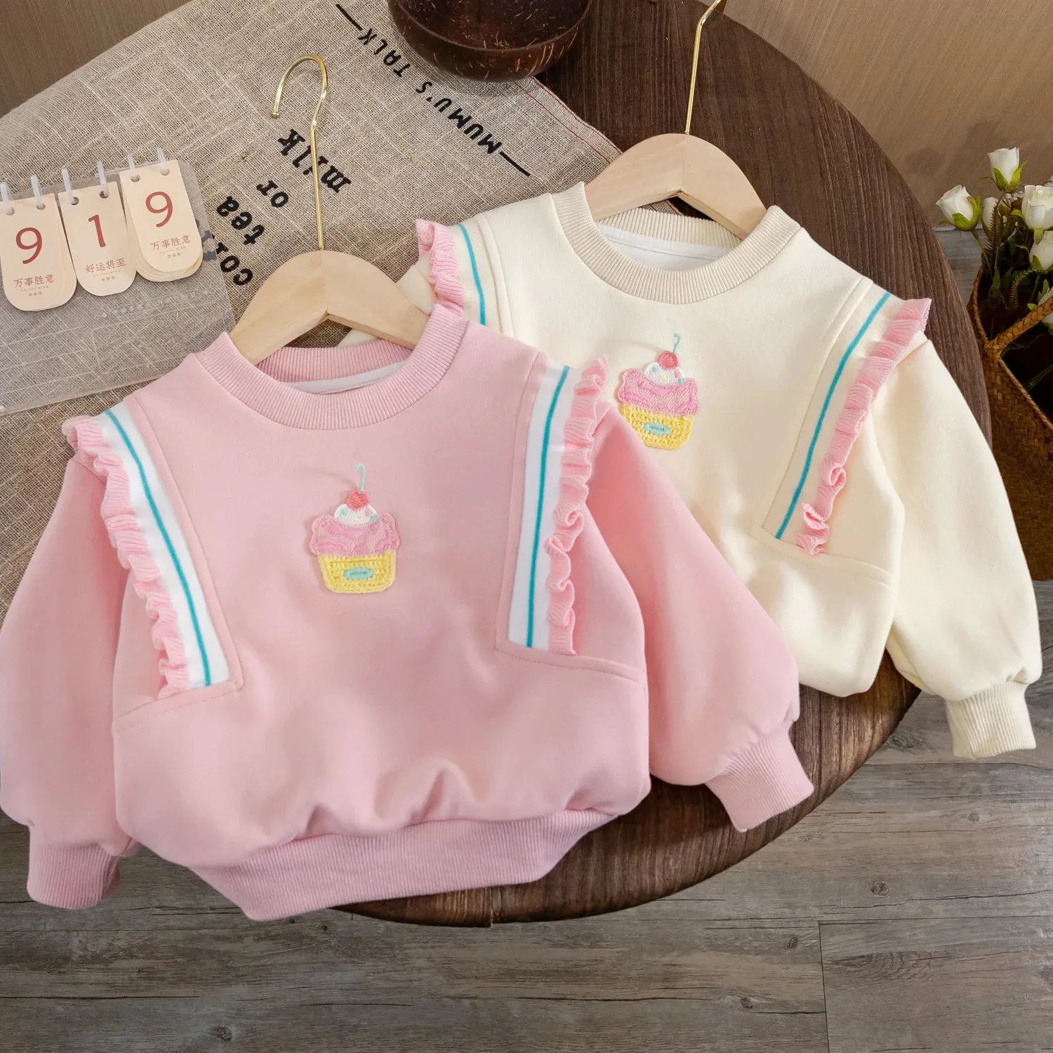 Bébé filles sweat enfants dessin animé imprimé sweats à capuche épaissir pull printemps automne 1 à 6 ans vêtements pour enfants style coréen 240131