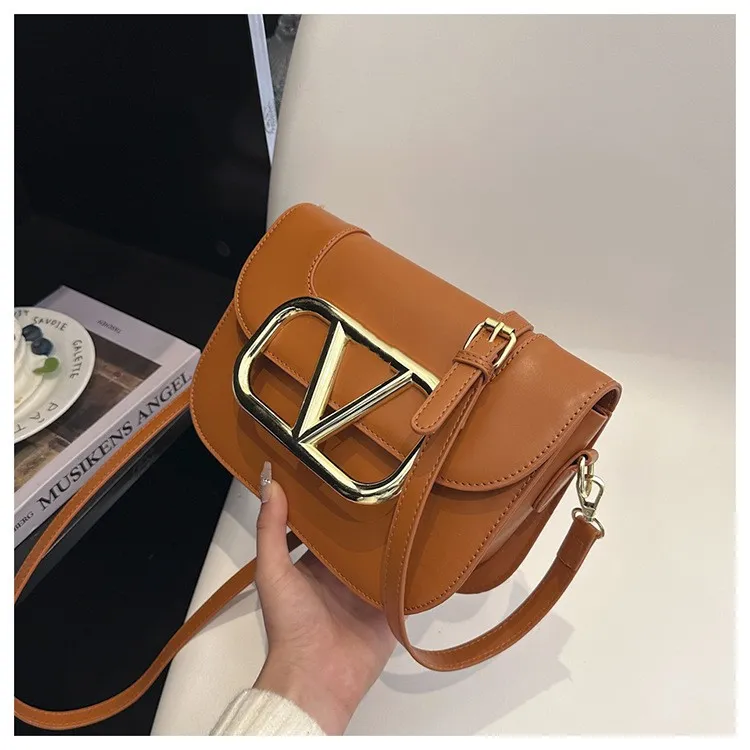 Lüks Tasarımcı Çanta Crossbody Çanta Çanta Perçin Yüksek Kaliteli Moda Gerçek Deri Messenger Çanta Zinciri Omuz Klasik Flep Kadın Çanta Siyah 1458