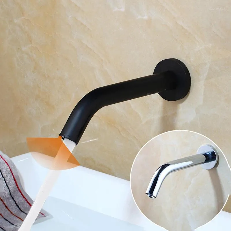 Rubinetti per lavandino del bagno Rubinetto per lavabo cromato nero Sensore per montaggio a parete Rubinetto automatico per acqua fredda con tocco automatico a mani libere