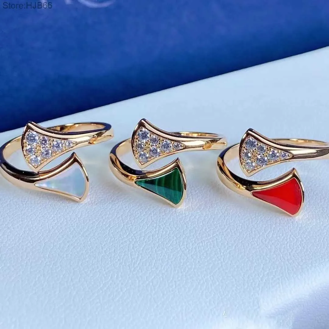 Lgde Luxus-Schmuck-Bandringe Baojia v fächerförmig für Damen-Rockring, vergoldet mit 18 Karat Roségold, weißer Fritillaria, roter Jade, Mark, Pfauengrüner Diamant Lsju