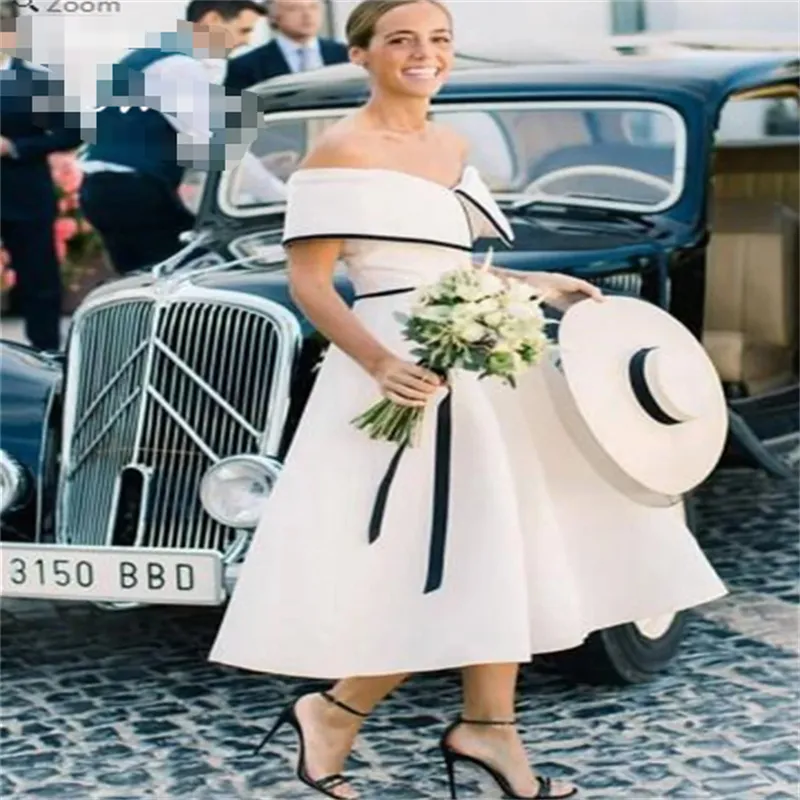 Spanish Gothic Wedding Dress 2024 A Line Satin Tea Length Bridal Robe