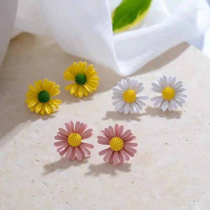 Boucles d'oreilles pendantes Style coréen, petite marguerite, fleur, robe de fille, boucles d'oreilles pétales, Ins