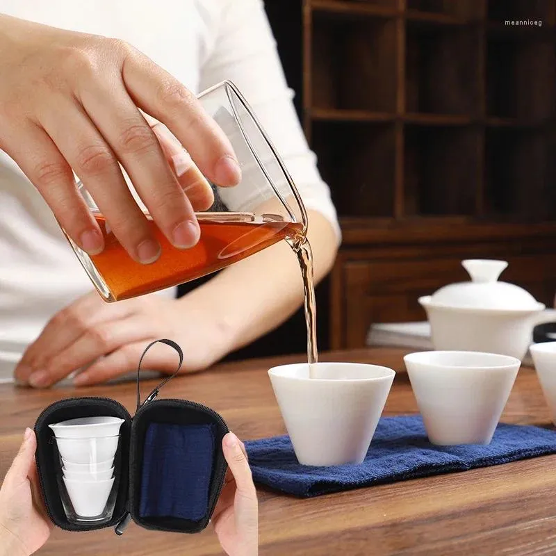 Zestawy herbaciarni Wysokiej jakości przenośny zestaw herbaty obejmują 3 filiżanki 1 torba gaiwan chińska podróż biała porcelanowa filiżanka