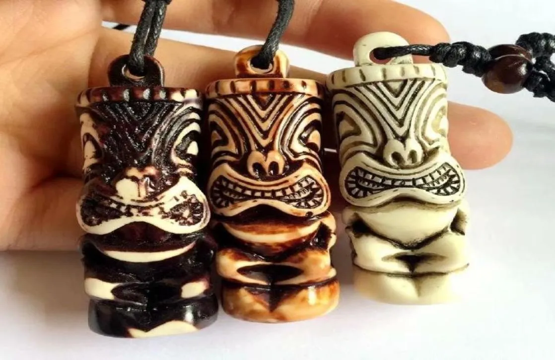 yqtdmy 12 stks MaoriHawaiiaanse stijl imitatie gesneden TIKI hangers ketting voor mannen vrouwen039s Gift4488163