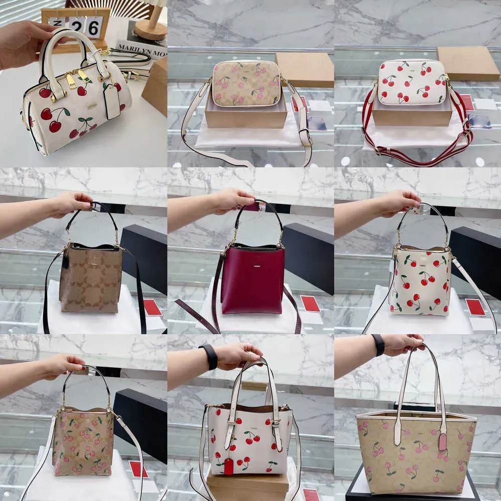 Luxus -Tasche Crossbody Designer -Taschen Kirschumhängetasche Modebretter Print Shopping Handtaschen Geldbeutel Reisebühne für Frauen 230302