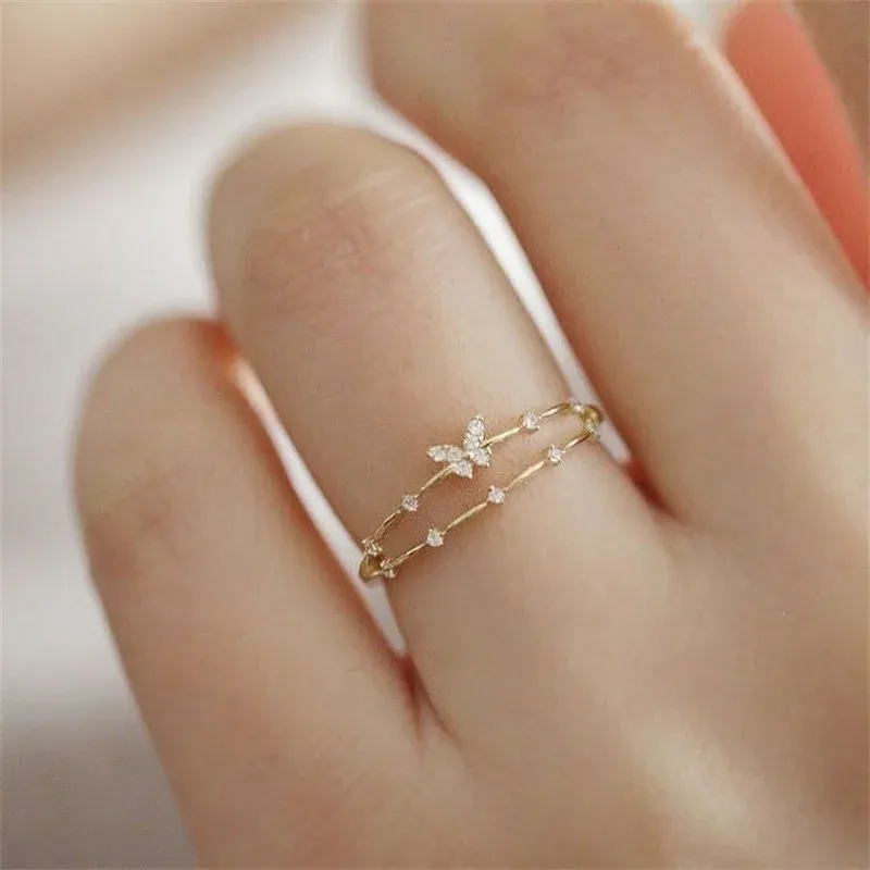 Winziger zierlicher Schmetterlings-Ring aus 14 Karat Gold für Damen, modisch, dünn, verstellbare Ringe, Kristall-Zubehör, INS-Schmuck im Großhandel