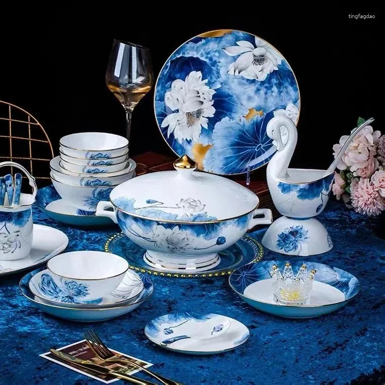 Conjuntos de louça pratos talheres luxo presentes de inauguração jingdezhen conjunto de porcelana de osso