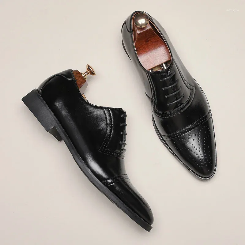 Abendschuhe Spitze Herren Business Brogue Modisch Schwarz Weiß High-End-Hochzeit des Bräutigams