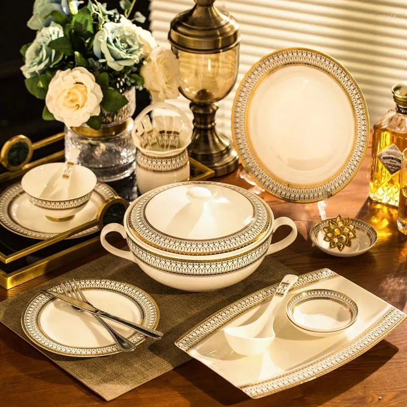 Pratos Jingdezhen Cerâmica Talheres Luz Luxo Osso Porcelana Serviço Completo Comer Conjunto Tigela Combinação Europeia Conjuntos de Placas