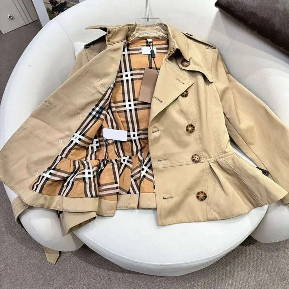 Womens Jacket Short Trench Designer Woman Windbreaker Jackets Coat Outwears Female Autumn Winter Tops Size S-L 778