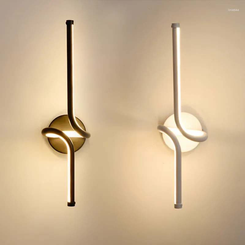 Lampada da parete Luce notturna moderna Corpo in ferro battuto Luci verniciate ad alta temperatura Decorazione Soffitto adatto a più scene