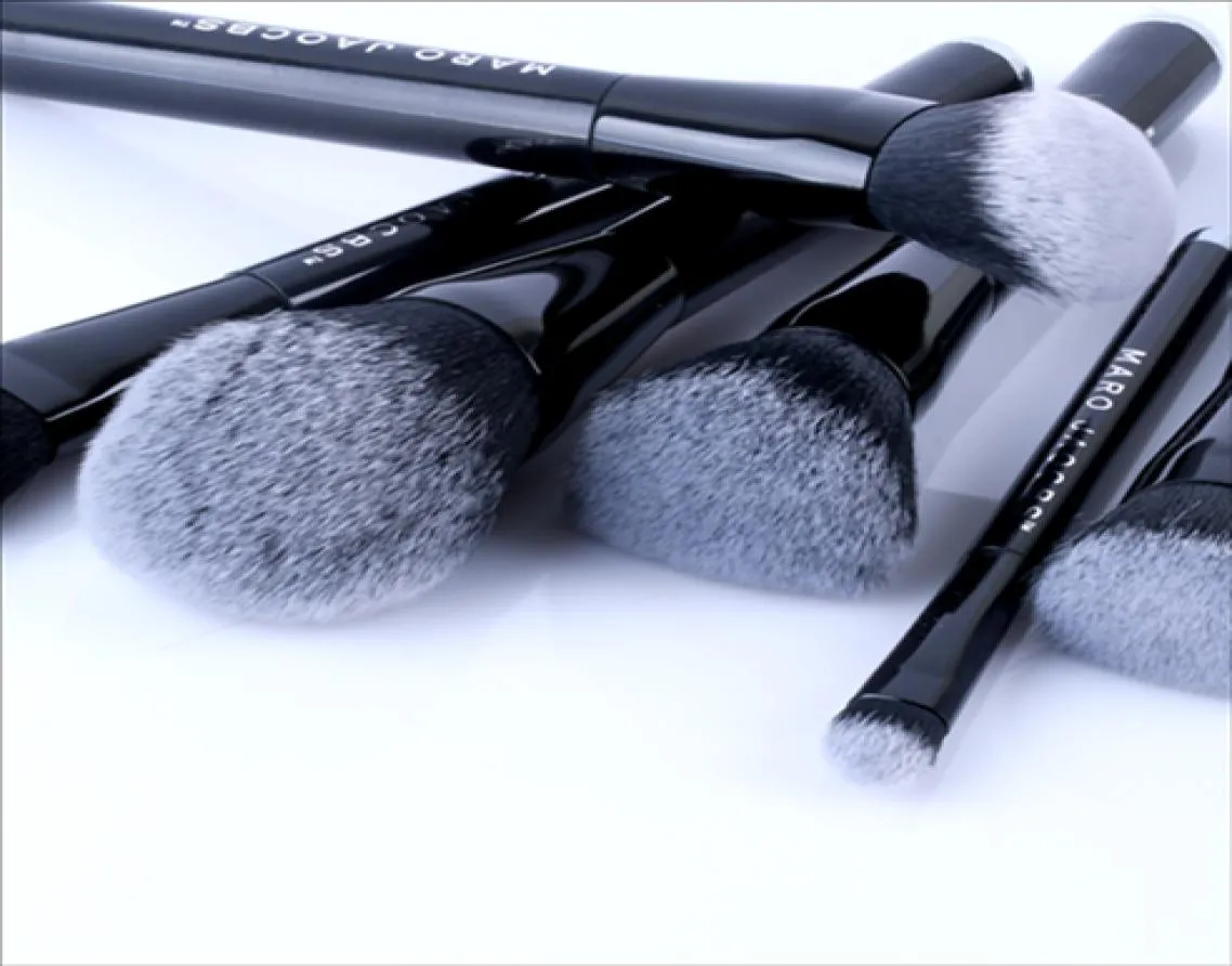 Marcjacob Brush 1顔I II III 2 3 12ブロンザー15シェイプ10赤面ヤギの髪14小売ボックスのビューティーツールで顔を隠す7122455