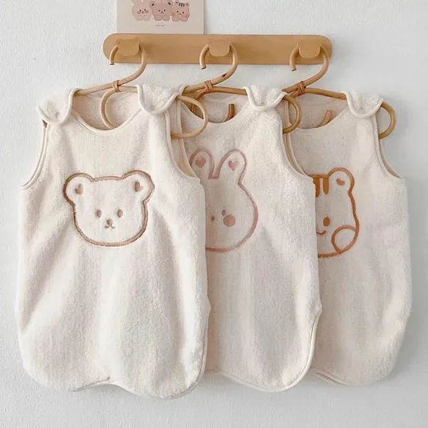 Coréen bébé filles velours fourrure sac de couchage dessin animé ours gilet sans manches Anti-coup de pied sac de nuit épaissir vêtements de nuit chauds pour garçons 1-4Y 240122