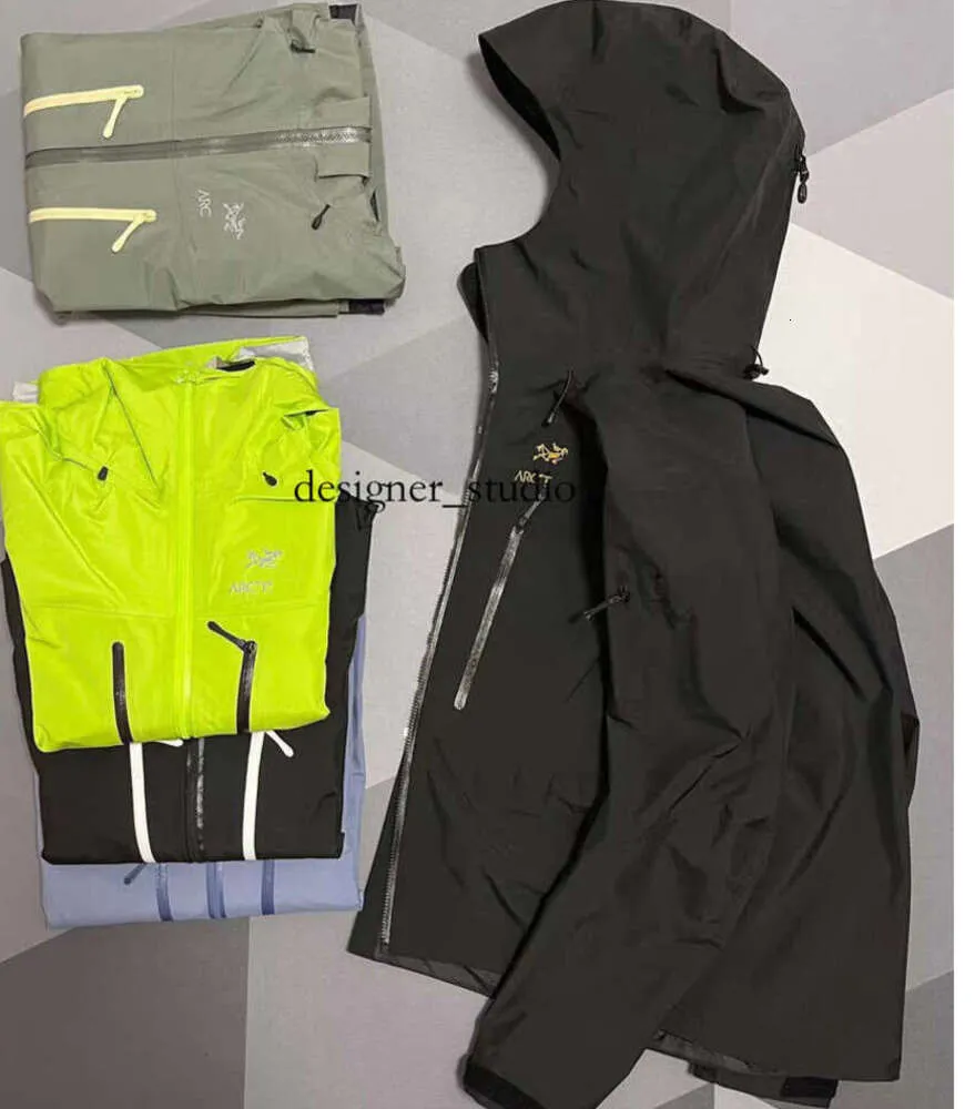 Kurtka Arc Designer Mensbreak Waterproof Waterproof Kurtki Puffer Arcterxy Plus Lekkie miękką miękką płaszcz przeciwdeszczowy z kapturem na zewnątrz ubrania turystyczne 04851212