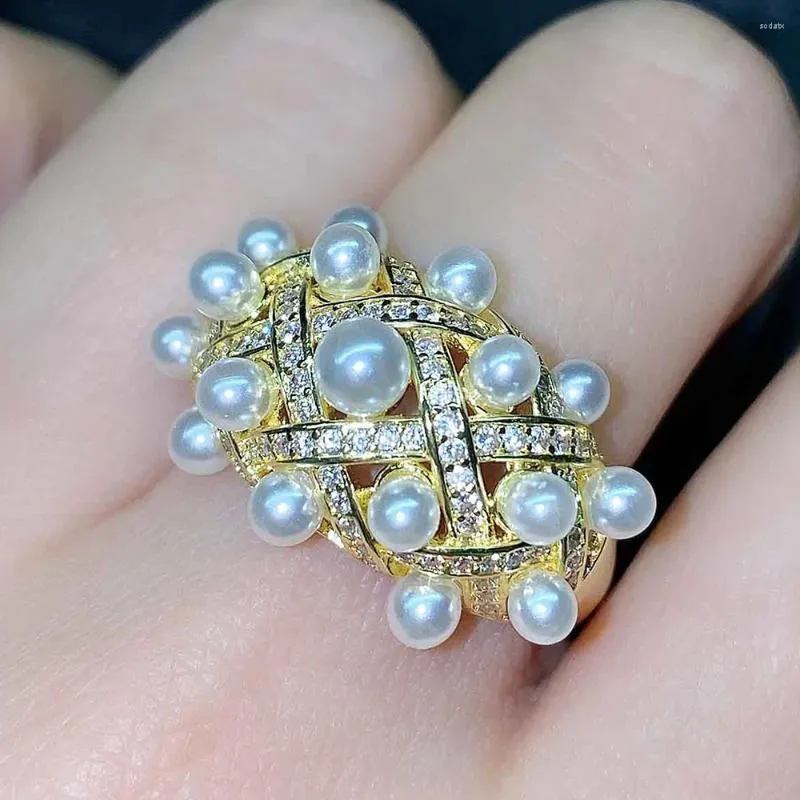 Cluster ringen chique parel Oostenrijkse kristal Zirkoon diamanten edelstenen Vintage kwast voor vrouwen 18k goud gevulde sieraden bands accessoire