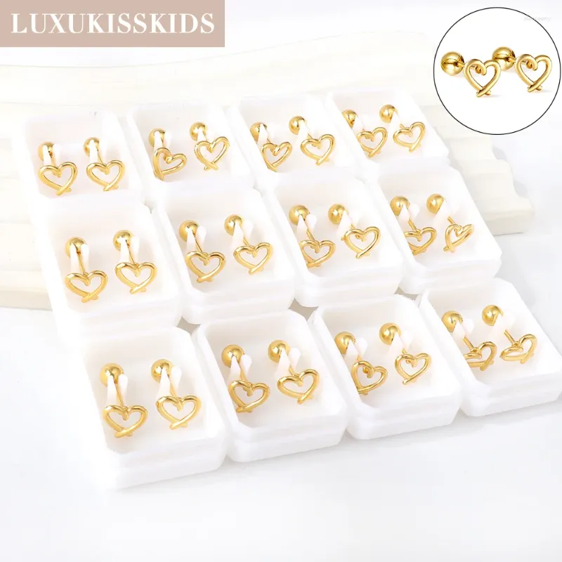 Stud -oorbellen Luxukisskids 12pairs uitgehold klein hart voor vrouw Koreaanse mode kleine charmes piercing kinderstaal