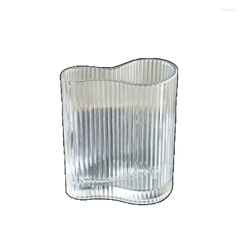 Vaser glas vas litet transparent vatten upphöjd blomma arrangemang ljus lyxig high-end vardagsrum avancerad känsla