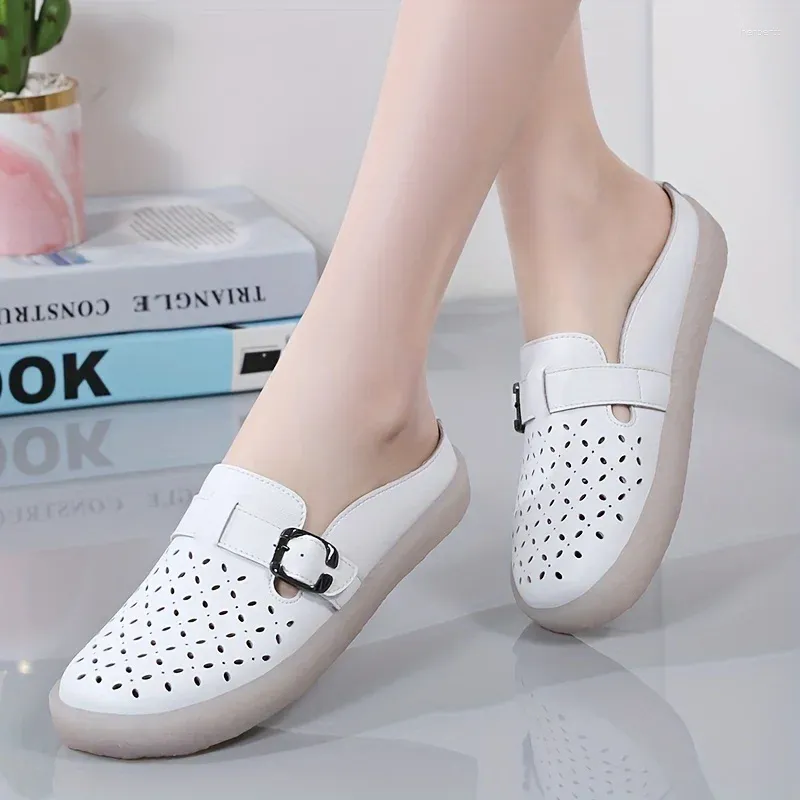 Sandaler Kvinnor Fashion Solid Color Trendy Buckle Belt Soft Sole Platform Slip On Slides Closed Toe Walking Comfy Shoes