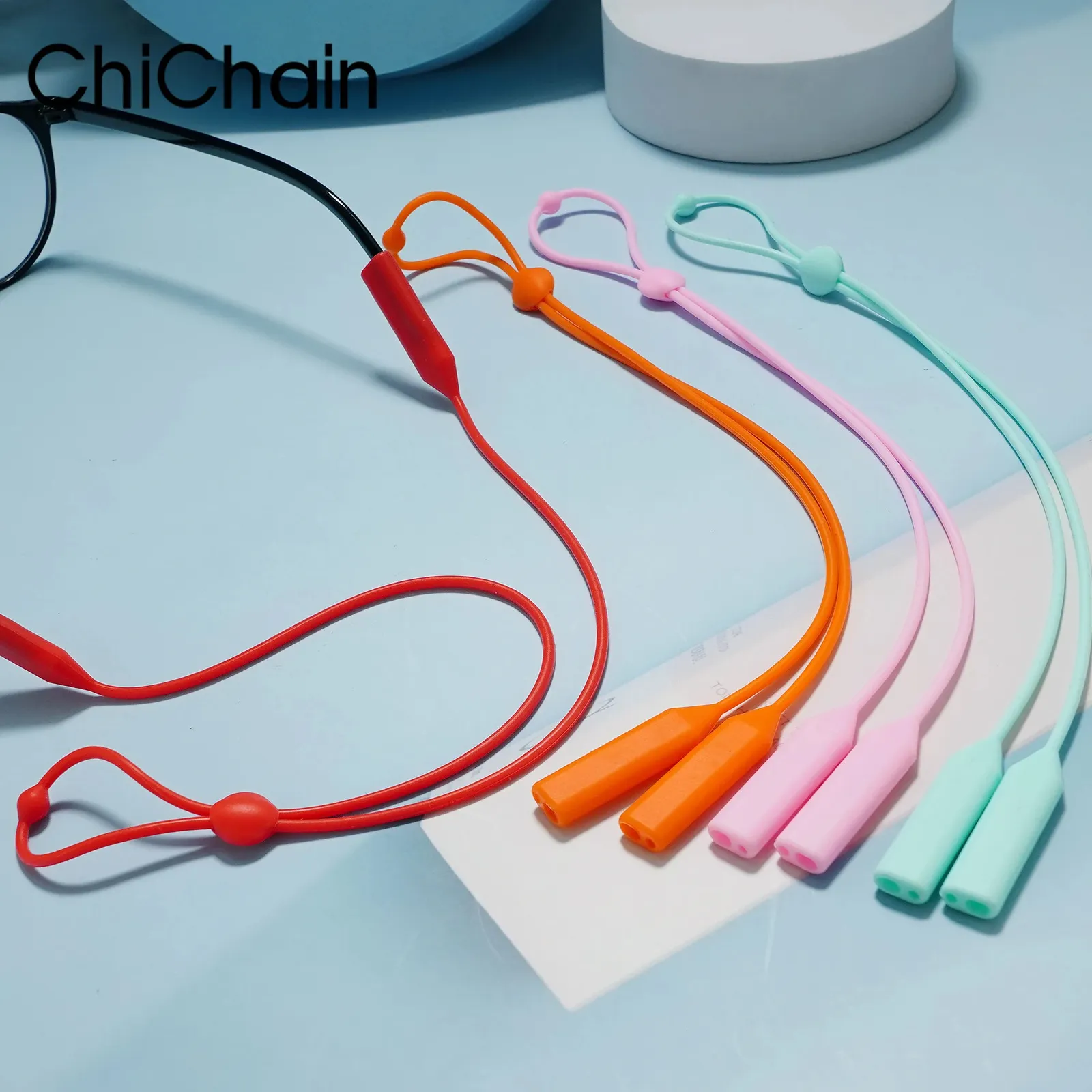 Occhiali da vista in silicone elastico Nastro colorato Bottone con lettera regolabile Sport Stringa antiscivolo Cinghie per occhiali Corda per il collo Estremità più larghe 240202