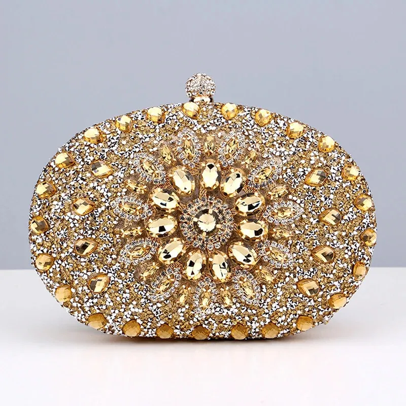Diamond Women Luxury Clutch Bag Bag Wedder Crystal Ladies Pocket Pocket Prede Wallet for Party Quality Gift 240129