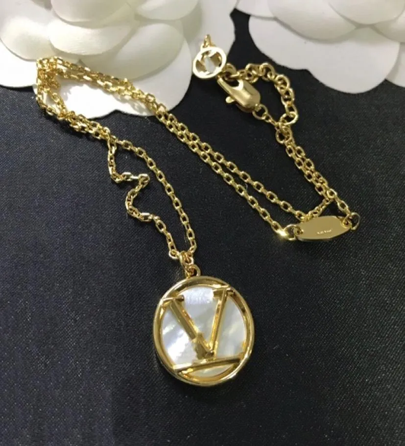 Lyxdesigner smycken kvinnor halsband guldskal hänge halsband fyra blad blomma mönster koppar armband örhängen set mode1001074